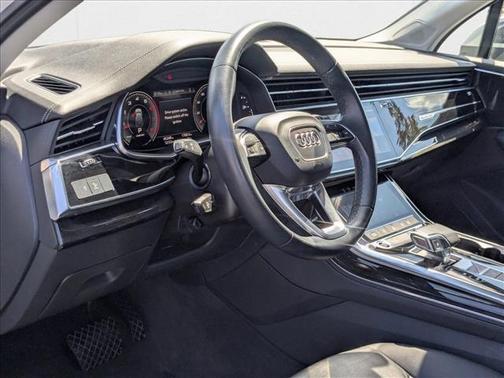 2024 Audi Q7 55 Premium Plus
