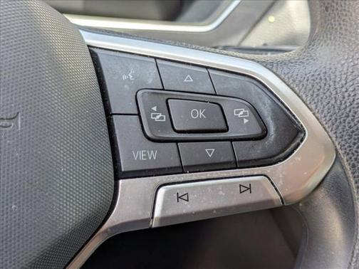 Pure White 2023 Volkswagen Tiguan 2.0T S