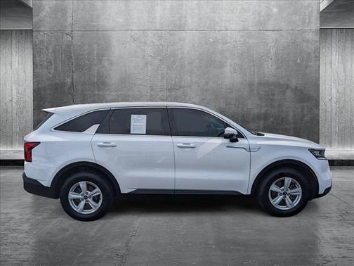 2021 Kia Sorento LX