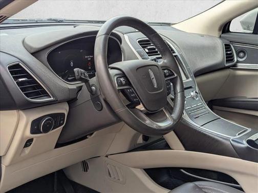 2020 Lincoln Nautilus Reserve