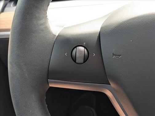 Deep Blue Metallic 2024 Tesla Model Y RWD *Ltd Avail*