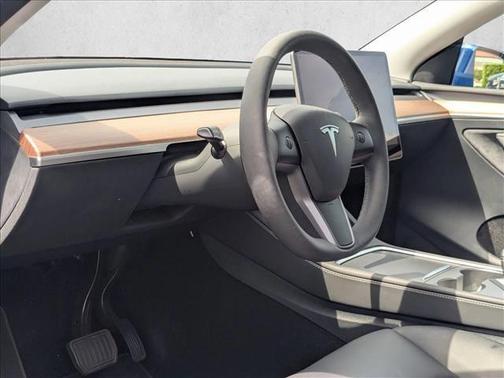 Deep Blue Metallic 2024 Tesla Model Y RWD *Ltd Avail*