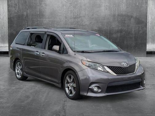 2013 Toyota Sienna SE