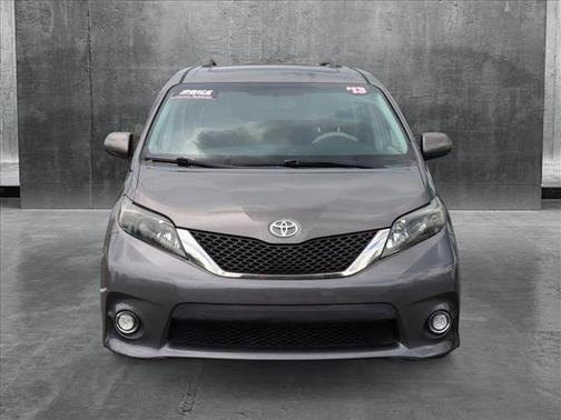 2013 Toyota Sienna SE