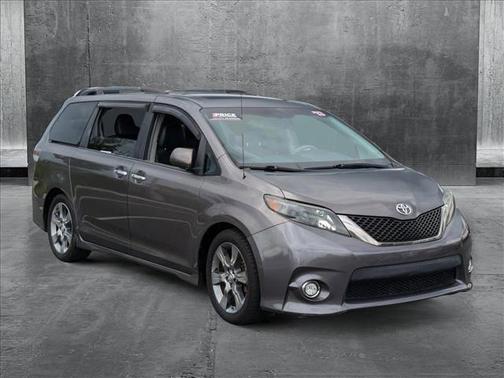 2013 Toyota Sienna SE
