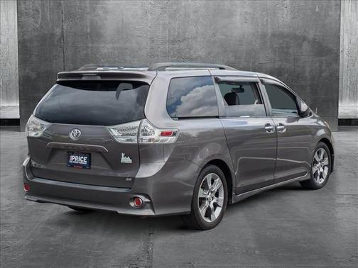 2013 Toyota Sienna SE