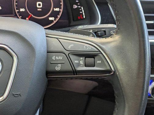 Glacier White Metallic 2019 Audi Q7 55 Premium Plus
