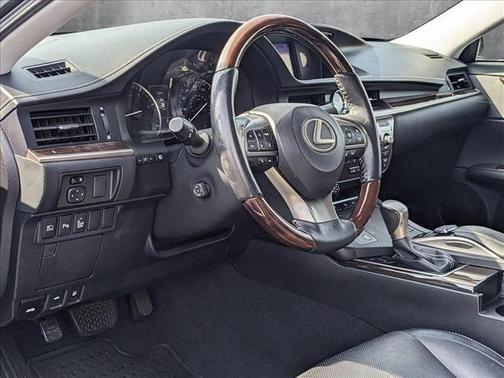 2017 Lexus ES 350 Base