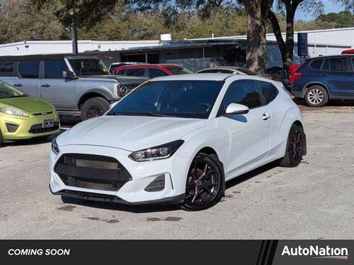 2020 Hyundai Veloster 2