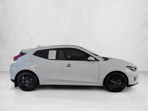 2020 Hyundai Veloster 2