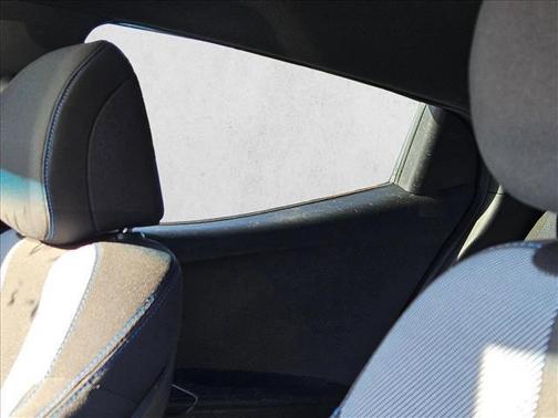 Chalk White 2020 Hyundai Veloster 2