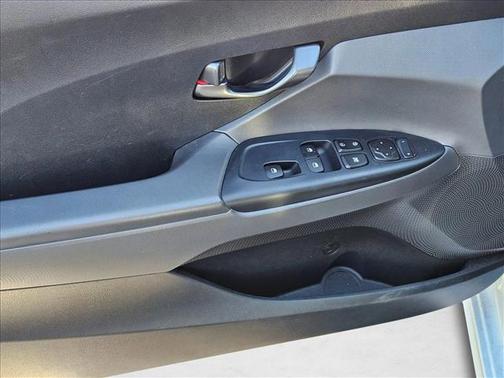 Chalk White 2020 Hyundai Veloster 2