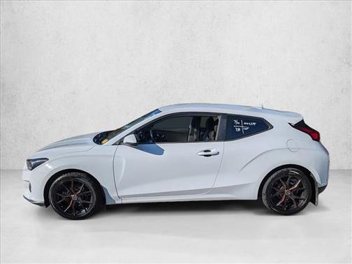 2020 Hyundai Veloster 2