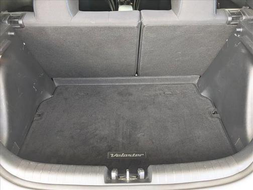 2020 Hyundai Veloster 2