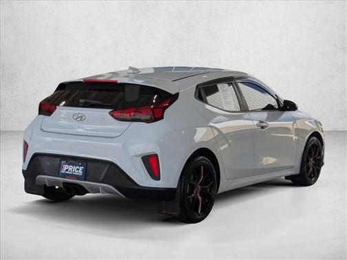 2020 Hyundai Veloster 2