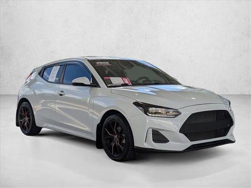 2020 Hyundai Veloster 2
