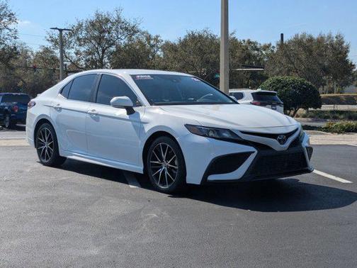 2023 Toyota Camry SE