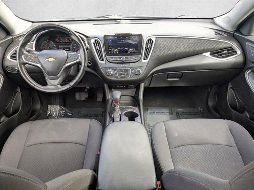 Mosaic Black Metallic 2022 Chevrolet Malibu FWD RS