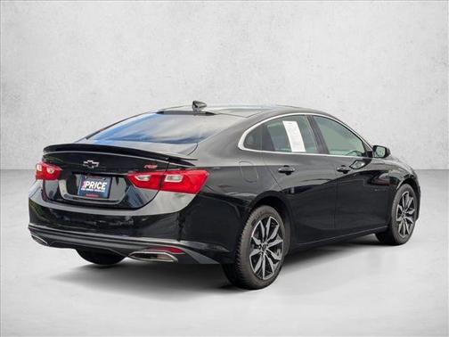 Mosaic Black Metallic 2022 Chevrolet Malibu FWD RS