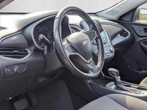 Mosaic Black Metallic 2022 Chevrolet Malibu FWD RS