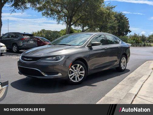 Granite Crystal Metallic Clearcoat 2015 Chrysler 200 Limited