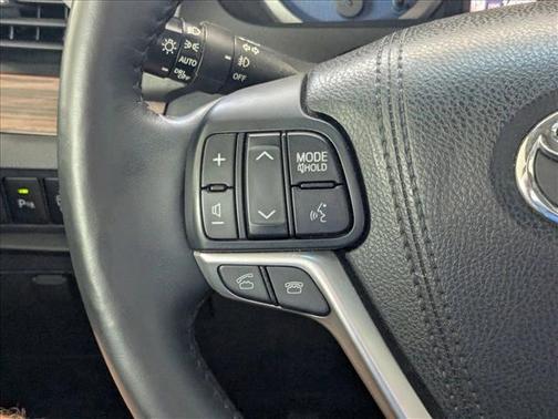 Predawn Gray Mica 2015 Toyota Sienna Limited Premium