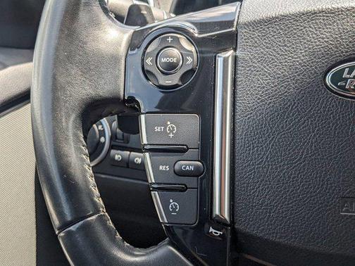 2016 Land Rover LR4 Base