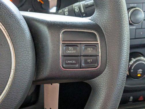 True Blue Pearlcoat 2014 Jeep Patriot Sport