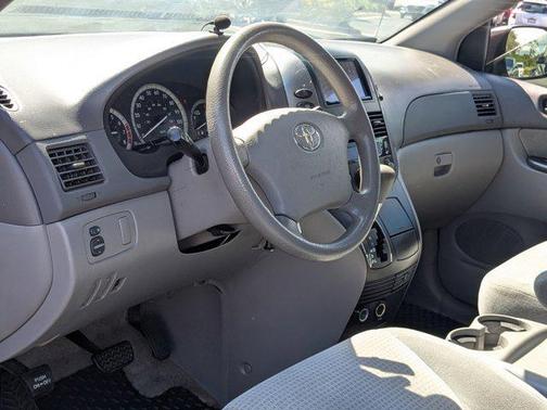 2007 Toyota Sienna CE