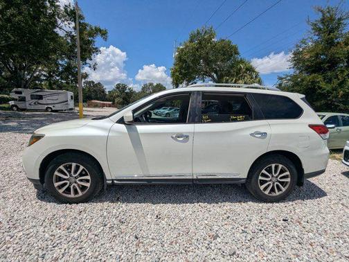 2016 Nissan Pathfinder SL