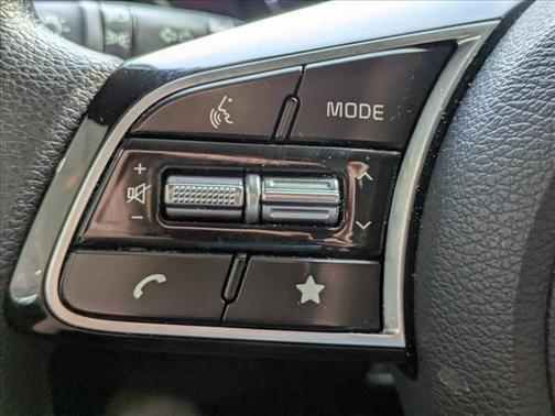 Snow White Pearl 2022 Kia Forte LXS