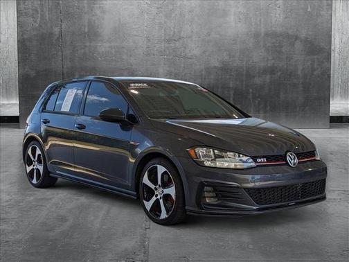 2018 Volkswagen Golf GTI 2.0T S 4-Door