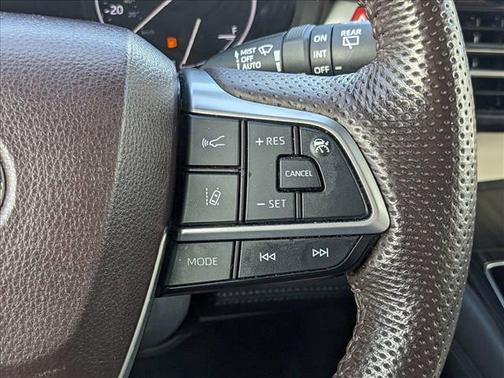 2022 Toyota Sienna Platinum 7 Passenger