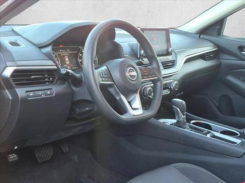 Gun Metallic 2024 Nissan Altima 2.5 SV