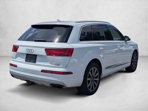 Glacier White Metallic 2017 Audi Q7 3.0T Premium