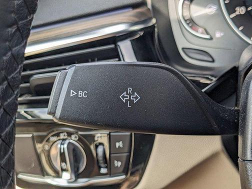 2019 BMW 530 530i