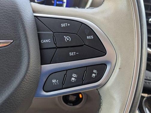 2017 Chrysler Pacifica Hybrid Platinum