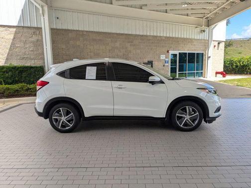 Silver/Gray 2022 Honda HR-V EX