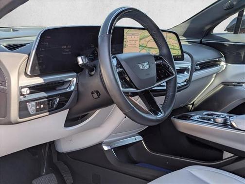 2024 Cadillac LYRIQ Sport