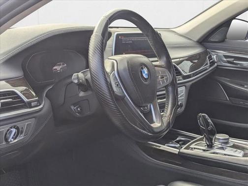 2020 BMW 740 740i