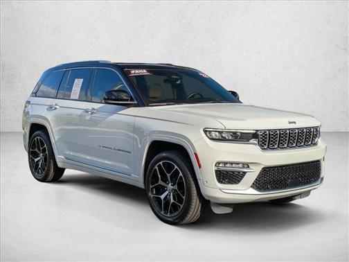 2022 Jeep Grand Cherokee Summit