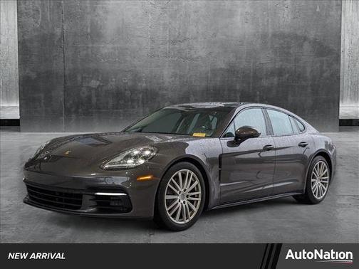 2018 Porsche Panamera 4S