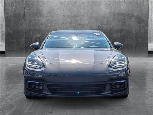 2018 Porsche Panamera 4S