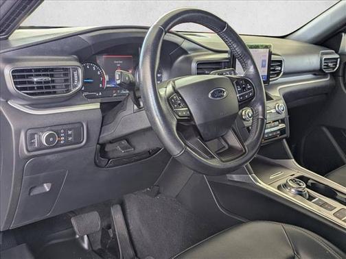 Magnetic Metallic 2020 Ford Explorer XLT