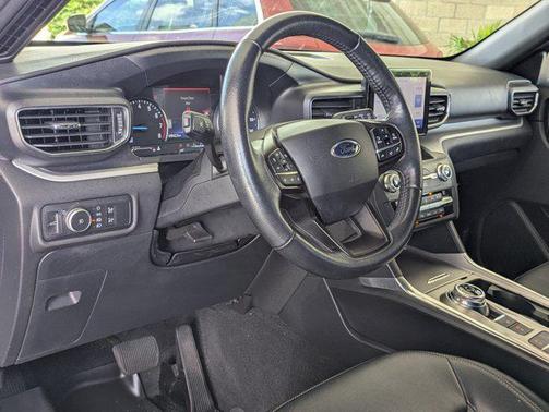 Magnetic Metallic 2020 Ford Explorer XLT