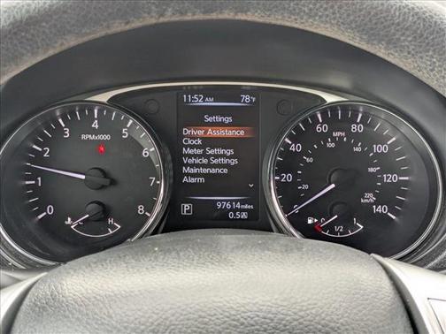 Pearl White 2015 Nissan Rogue SV