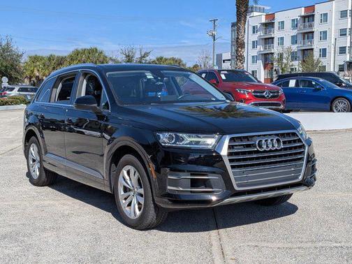 2017 Audi Q7 3.0T Premium