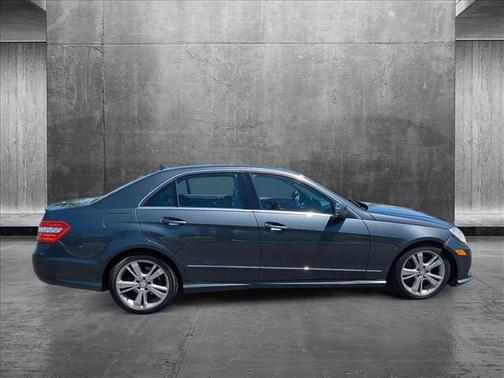 2013 Mercedes-Benz E-Class 4MATIC