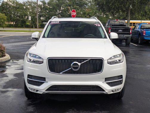 2019 Volvo XC90 T6 Momentum