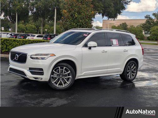 2019 Volvo XC90 T6 Momentum